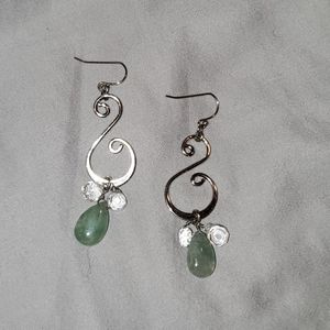 ❄Lia Sophia earrings